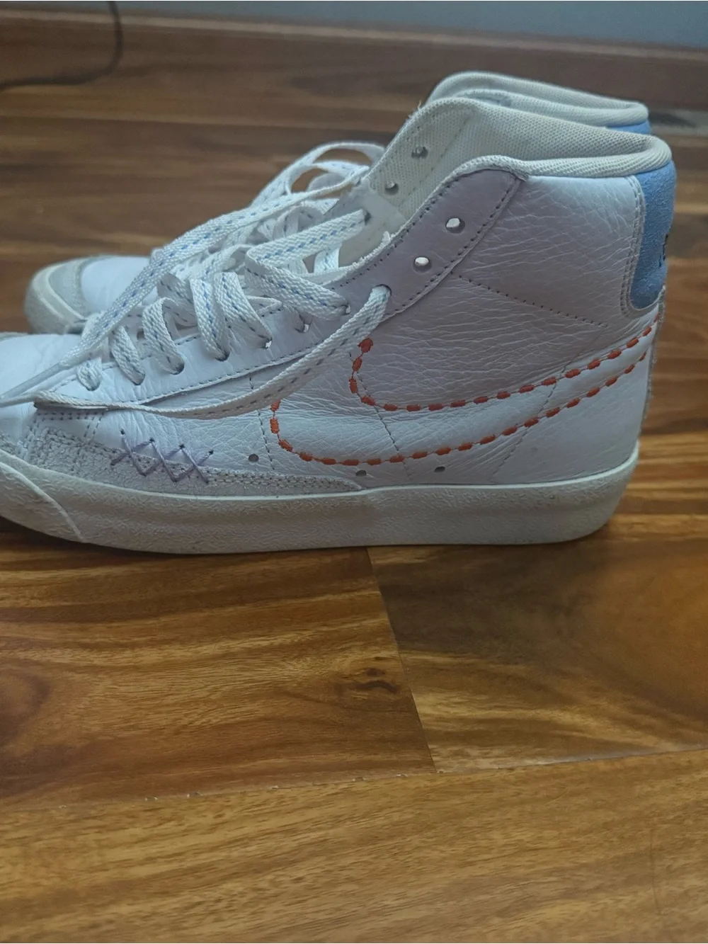 Nike White Cream Low-Top Sneaker Interior